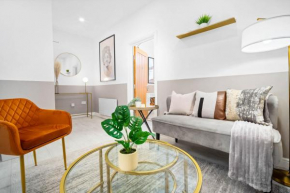 Luxury Apartment - WiFi - Smart TV - Near City Centre - 2MR